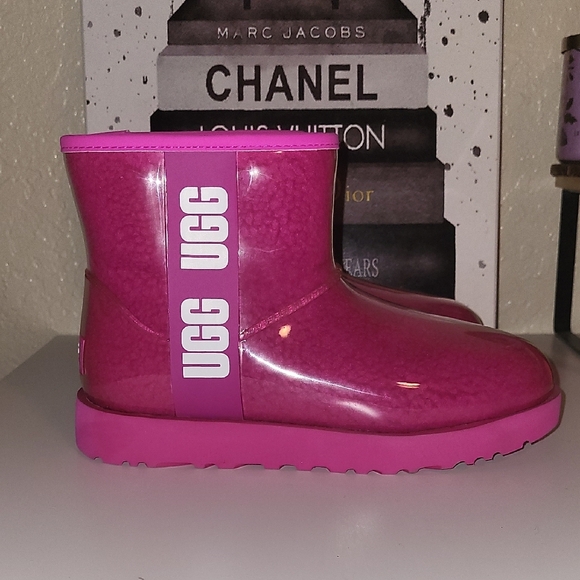 UGG Shoes - UGG RARE color Dragon Fruit Short Rain Boots